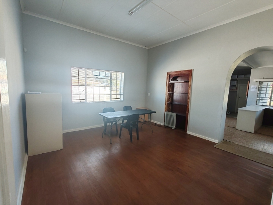 To Let commercial Property for Rent in Uitenhage Upper Central Eastern Cape